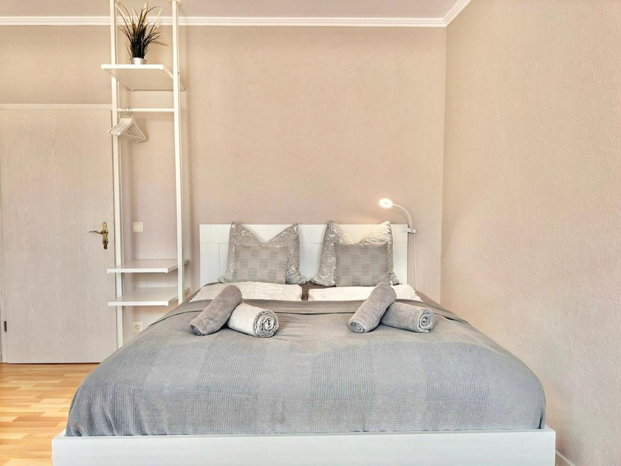 Appartement "Stadtgefluester" Im Zentrum, Inkl Stellplatz, 2 Betten, Babybett, Balkon, Gratis Kaffee Und Tee, Wlan Bautzen Luaran gambar